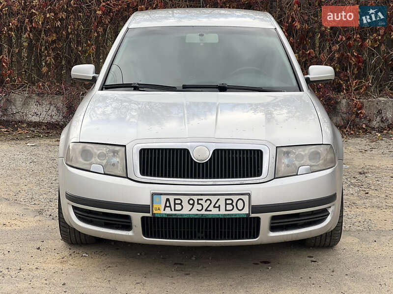 Ліфтбек Skoda Superb 2004 в Вінниці