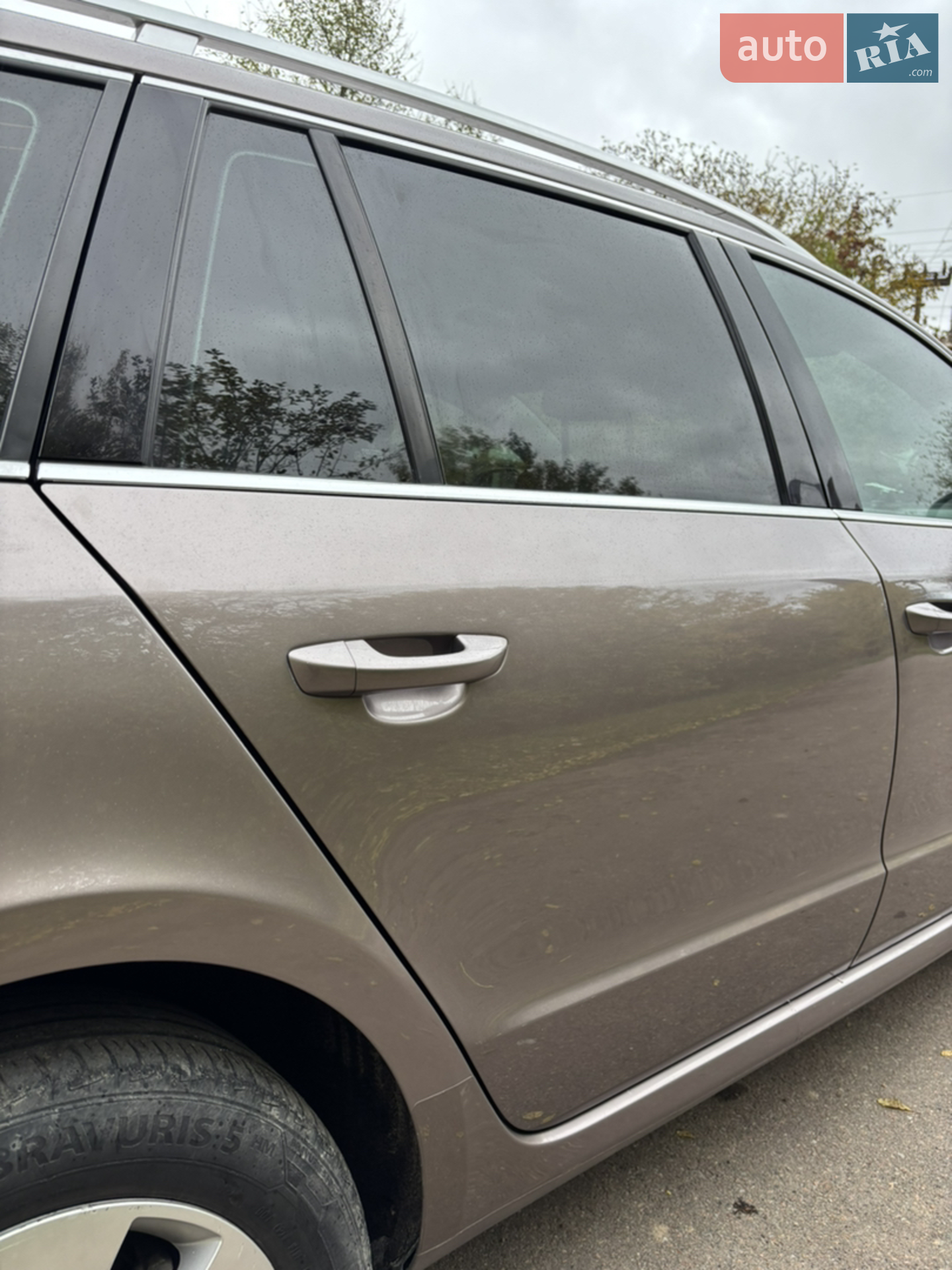 2010 Skoda Superb - мініатюра 9