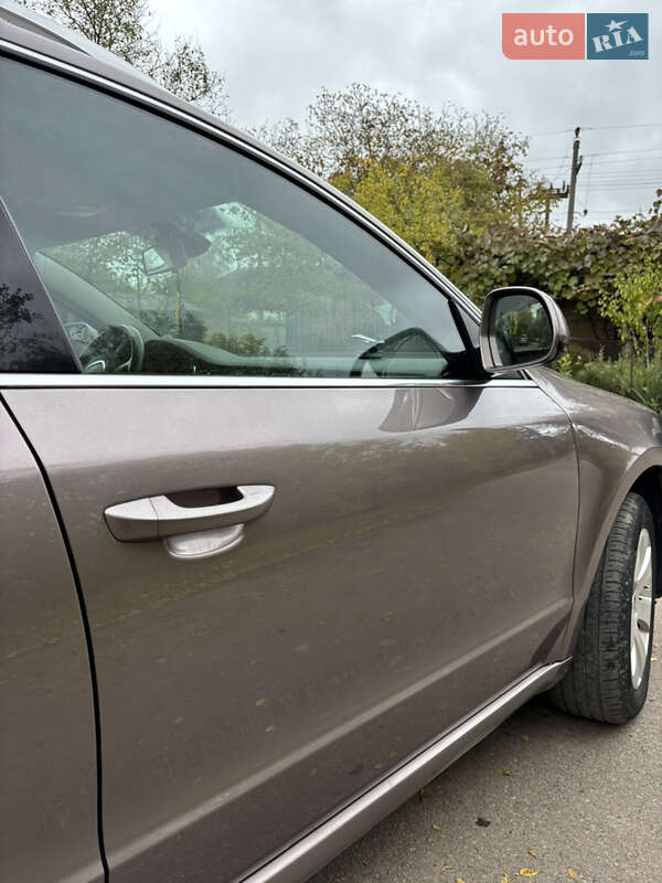 Универсал Skoda Superb 2010 в Ивано-Франковске