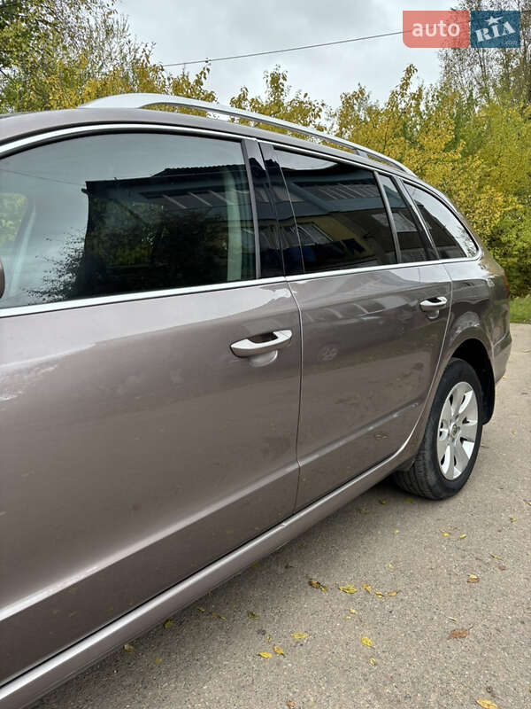 Универсал Skoda Superb 2010 в Ивано-Франковске