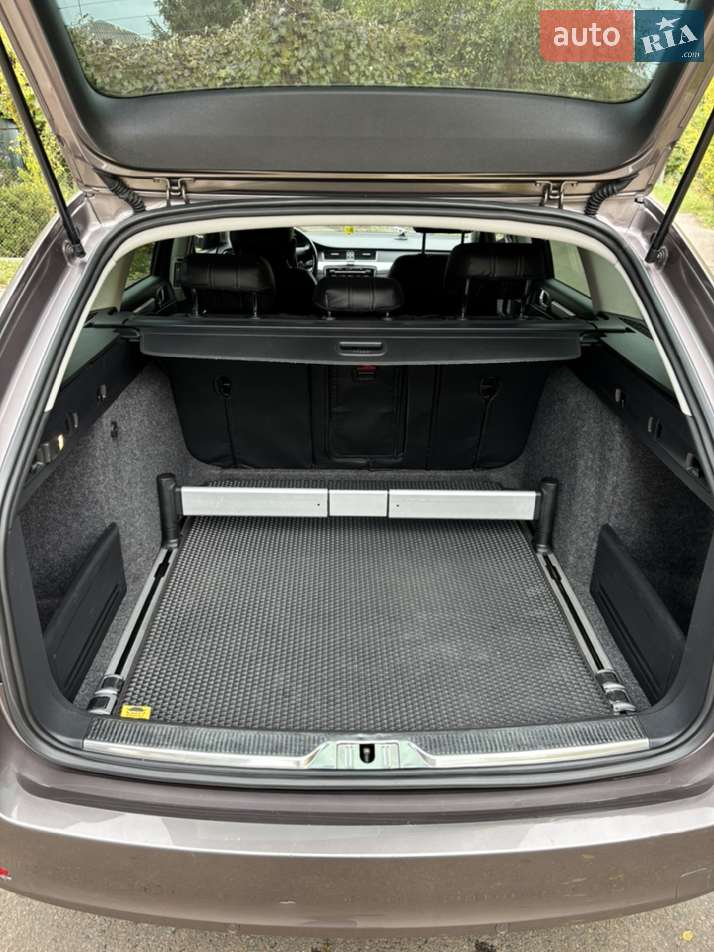 2010 Skoda Superb - мініатюра 23
