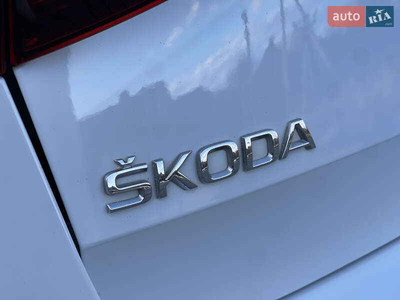Универсал Skoda Superb 2017 в Нововолынске фото 20 Универсал Skoda Superb 2017 в Нововолынске