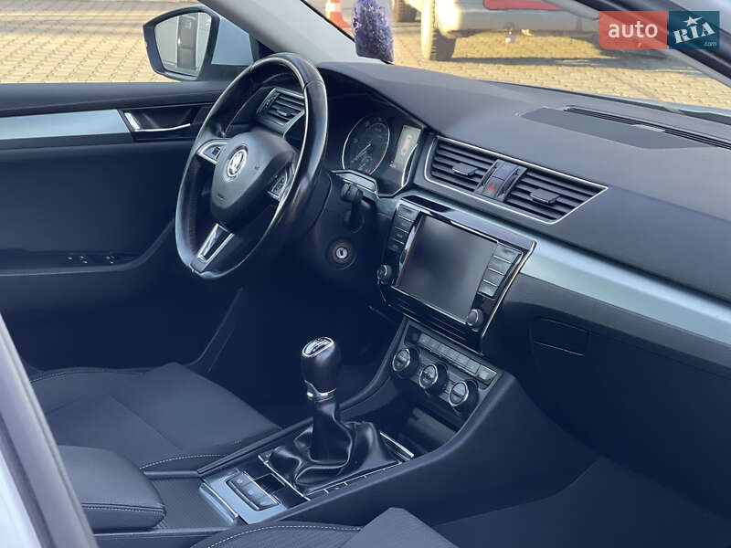 Универсал Skoda Superb 2017 в Нововолынске фото 47 Универсал Skoda Superb 2017 в Нововолынске