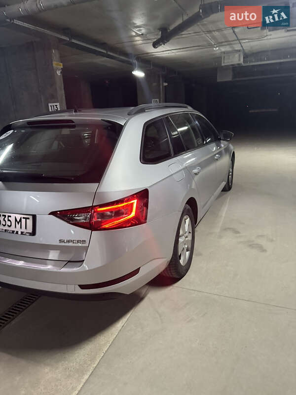 Универсал Skoda Superb 2016 в Львове фото 5 Универсал Skoda Superb 2016 в Львове