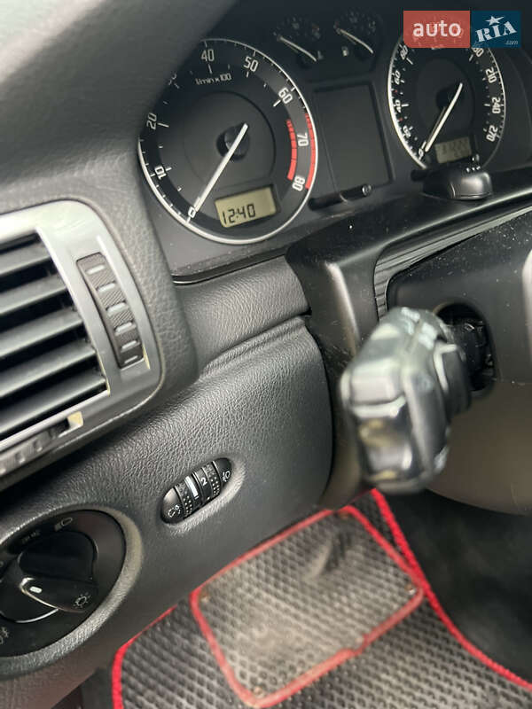 Лифтбек Skoda Superb 2007 в Киеве фото 53 Лифтбек Skoda Superb 2007 в Киеве