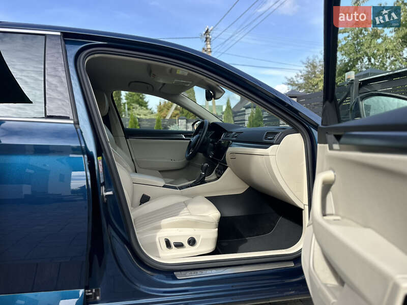 Ліфтбек Skoda Superb 2019 в Луцьку