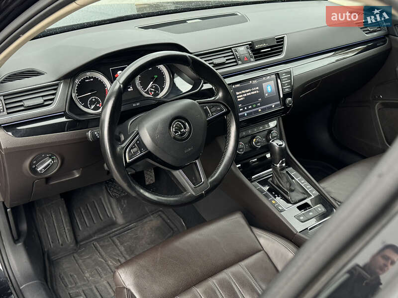 Лифтбек Skoda Superb 2016 в Мукачево