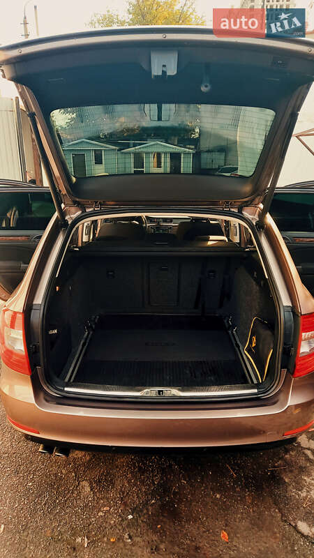 Універсал Skoda Superb 2014 в Києві