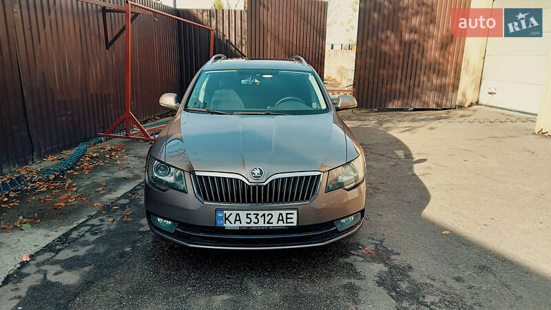 Універсал Skoda Superb 2014 в Києві