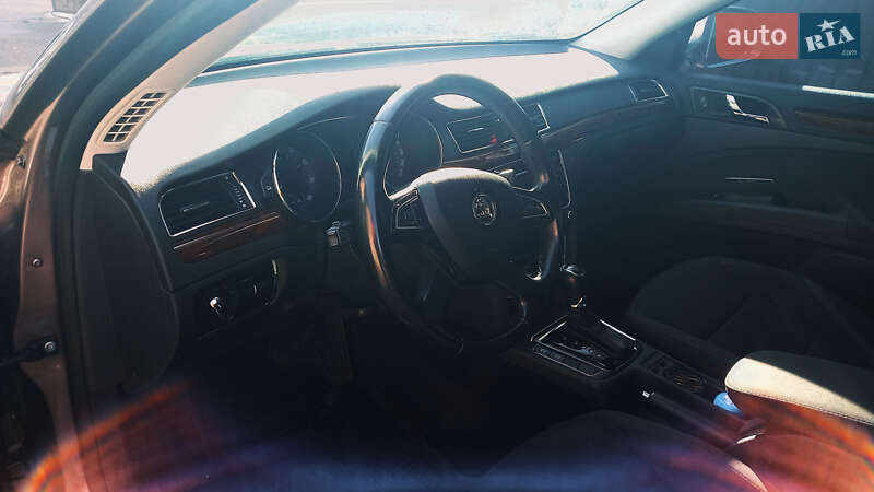 Універсал Skoda Superb 2014 в Києві