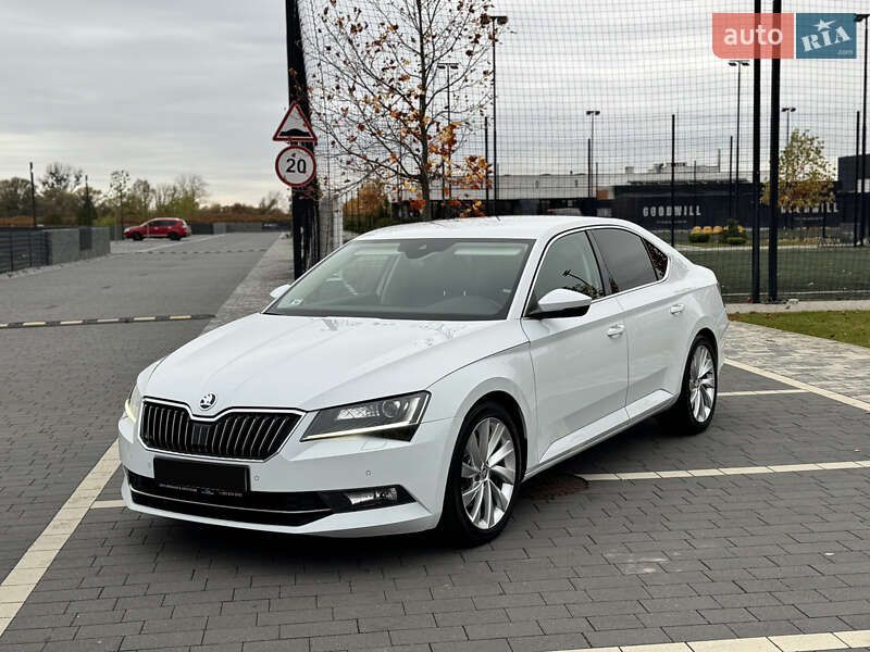 Лифтбек Skoda Superb 2017 в Мукачево