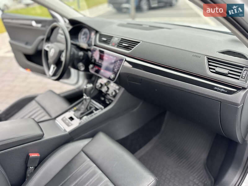 Лифтбек Skoda Superb 2017 в Мукачево