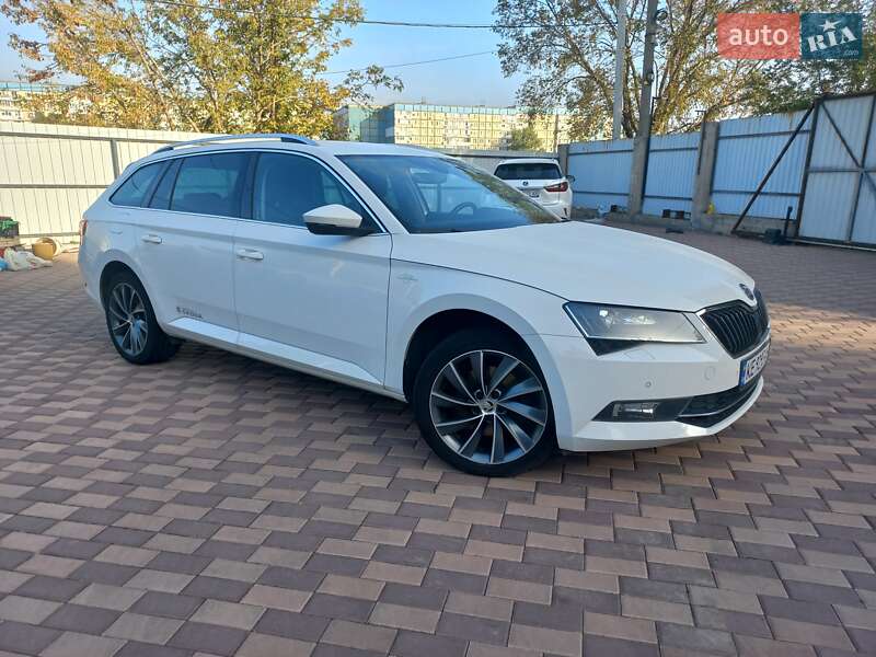 Универсал Skoda Superb 2019 в Днепре