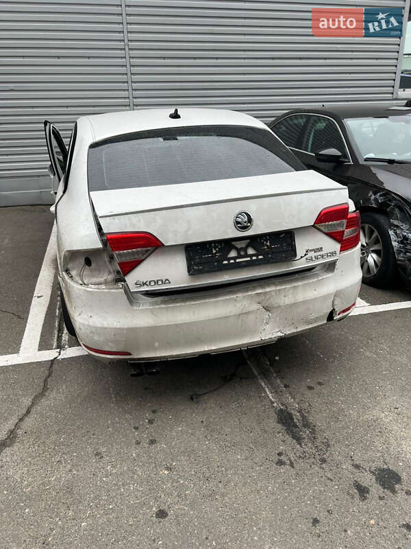 Ліфтбек Skoda Superb 2013 в Києві фото 4 Ліфтбек Skoda Superb 2013 в Києві
