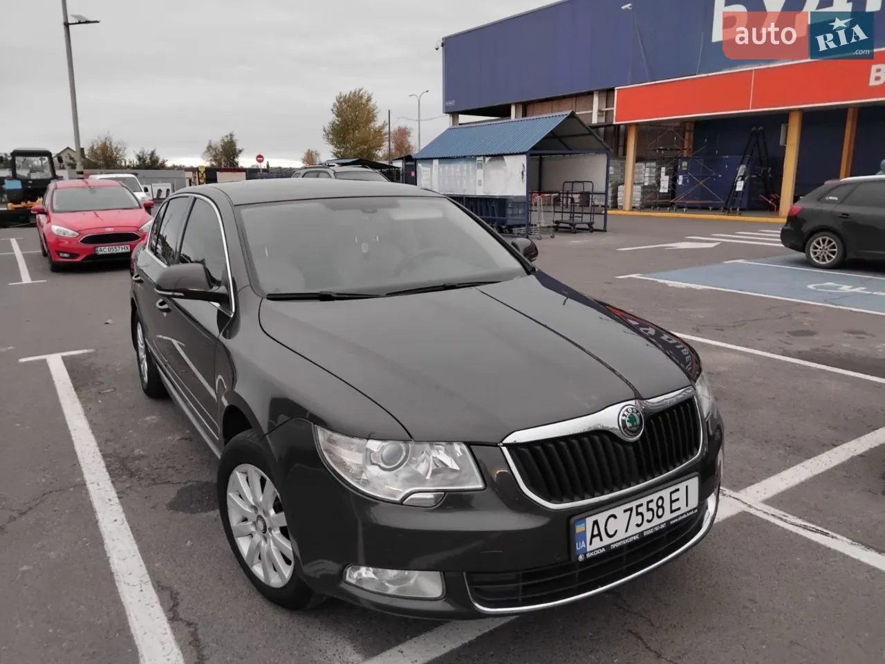 2010 Skoda Superb - мініатюра 10