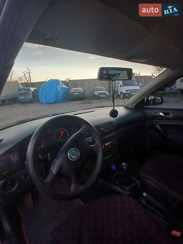 Лифтбек Skoda Superb 2005 в Первомайске фото 10 Лифтбек Skoda Superb 2005 в Первомайске