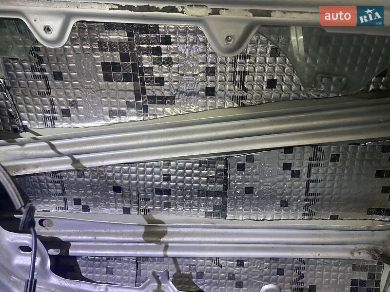 Лифтбек Skoda Superb 2005 в Киеве фото 12 Лифтбек Skoda Superb 2005 в Киеве