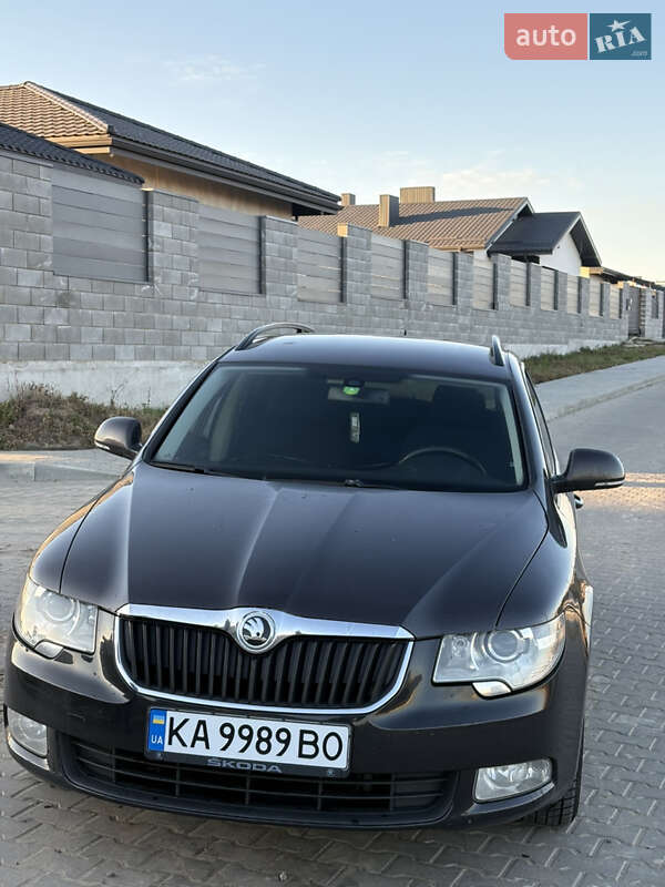 Універсал Skoda Superb 2011 в Рівному фото 2 Універсал Skoda Superb 2011 в Рівному