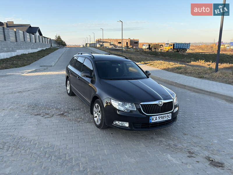 Універсал Skoda Superb 2011 в Рівному фото 4 Універсал Skoda Superb 2011 в Рівному