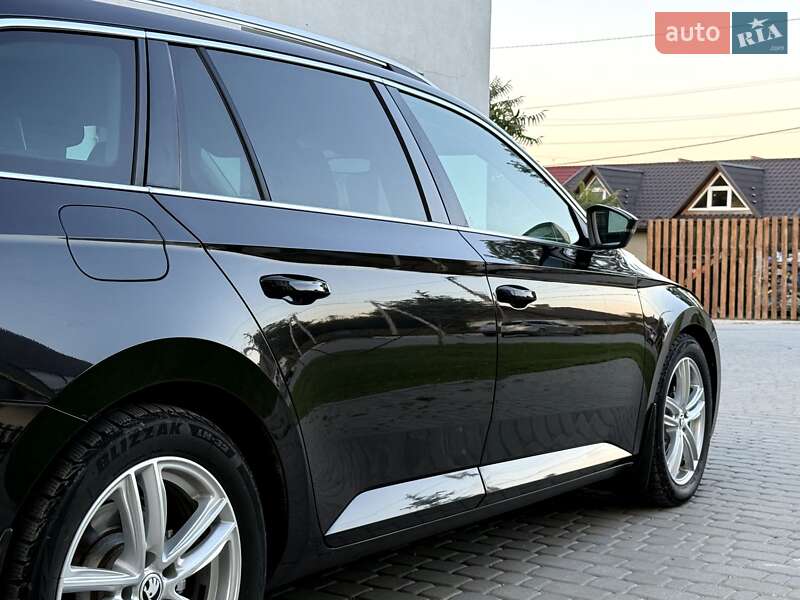 Универсал Skoda Superb 2016 в Чорткове