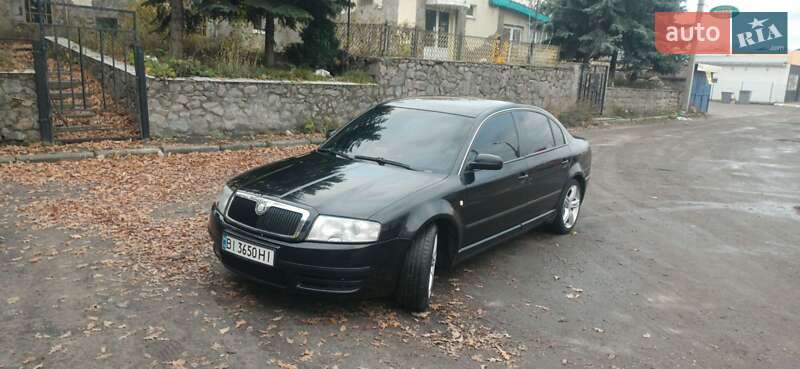 Лифтбек Skoda Superb 2004 в Машевке