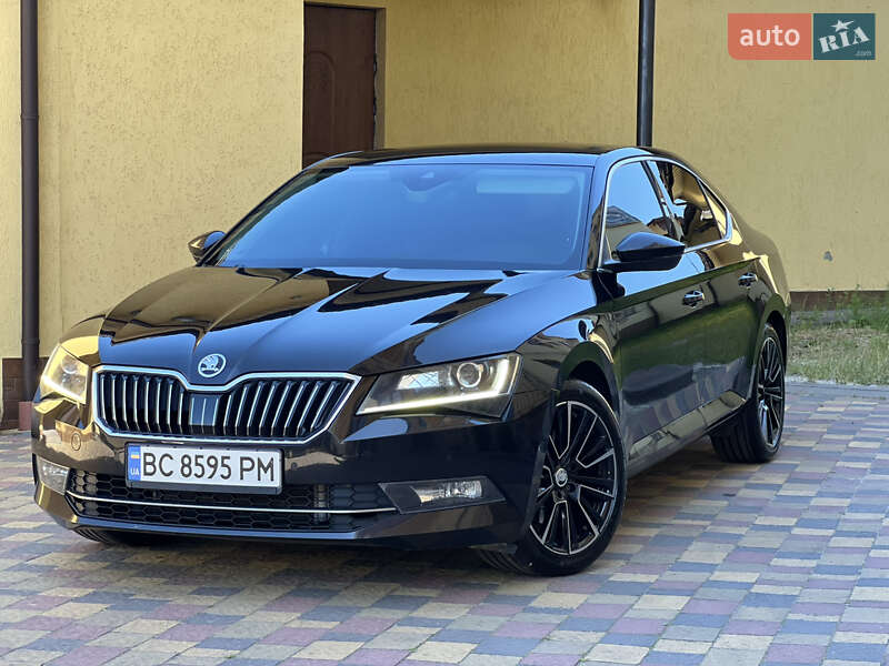 Ліфтбек Skoda Superb 2017 в Дрогобичі