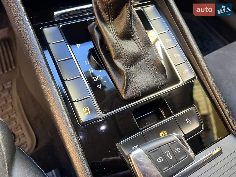 Ліфтбек Skoda Superb 2017 в Дрогобичі