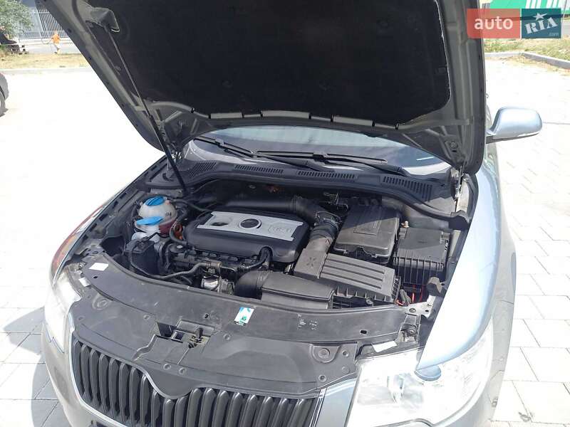 Универсал Skoda Superb 2011 в Черкассах фото 36 Универсал Skoda Superb 2011 в Черкассах