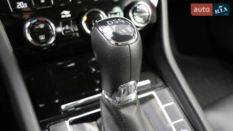 Универсал Skoda Superb 2020 в Львове