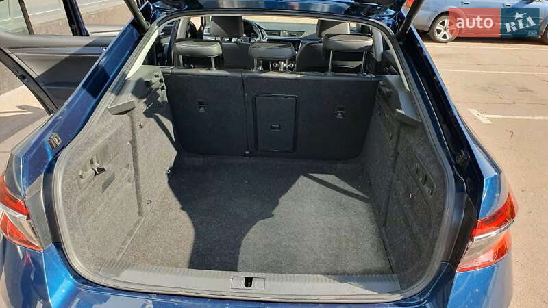 Лифтбек Skoda Superb 2021 в Киеве