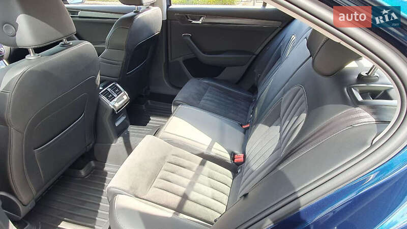 Лифтбек Skoda Superb 2021 в Киеве