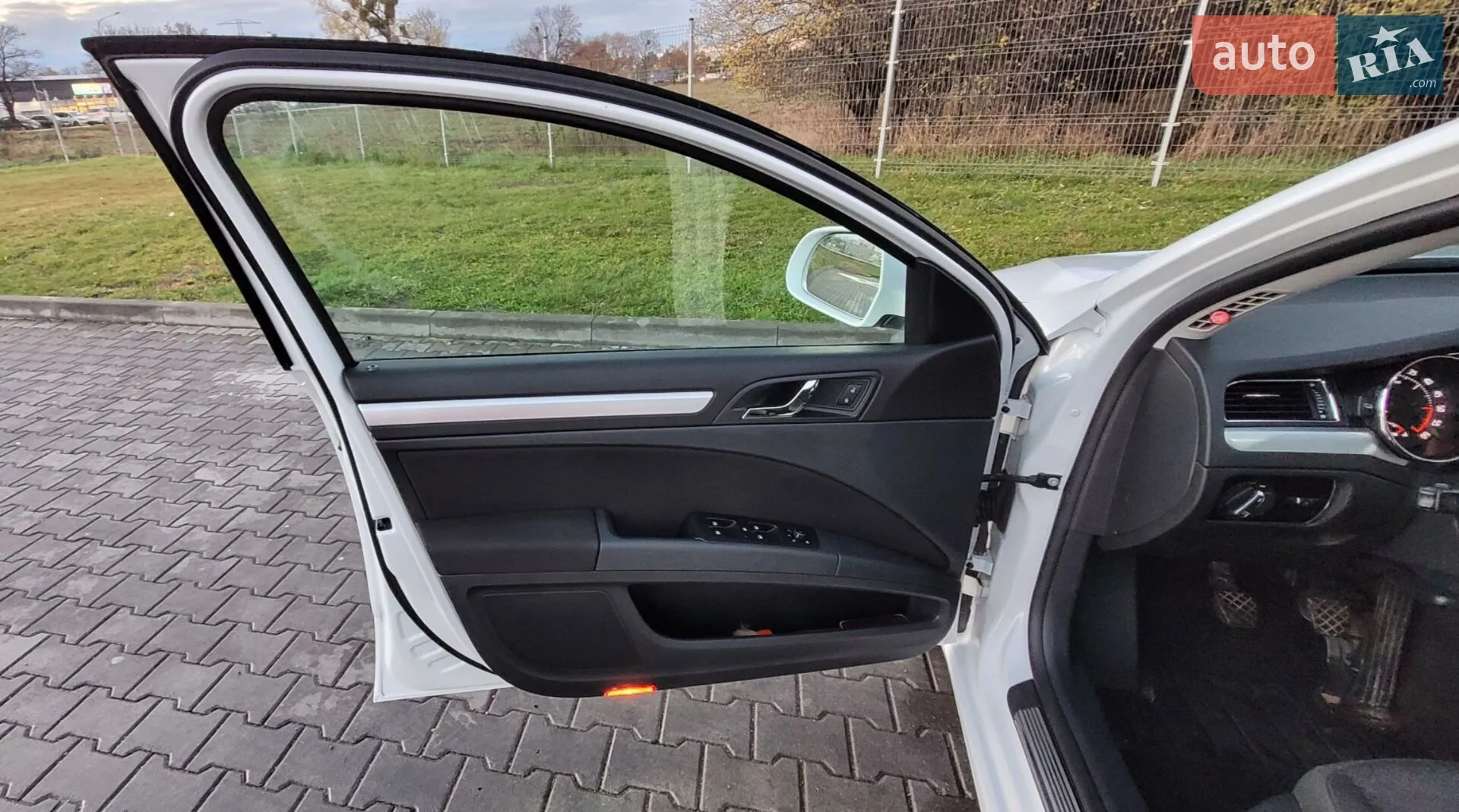 2015 Skoda Superb - мініатюра 14