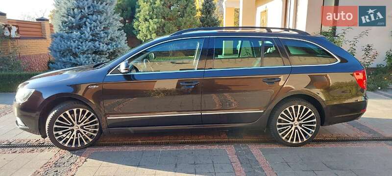 Универсал Skoda Superb 2013 в Киеве