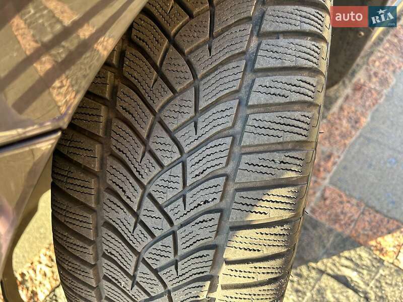 Универсал Skoda Superb 2013 в Киеве