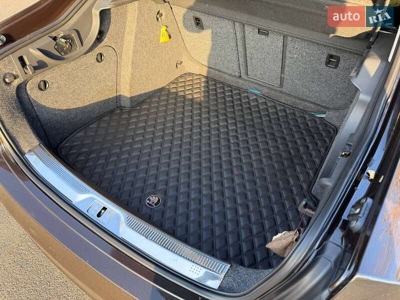 Лифтбек Skoda Superb 2013 в Кривом Роге фото 27 Лифтбек Skoda Superb 2013 в Кривом Роге