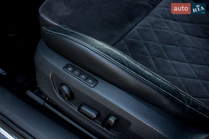 Універсал Skoda Superb 2018 в Львові фото 64 Універсал Skoda Superb 2018 в Львові