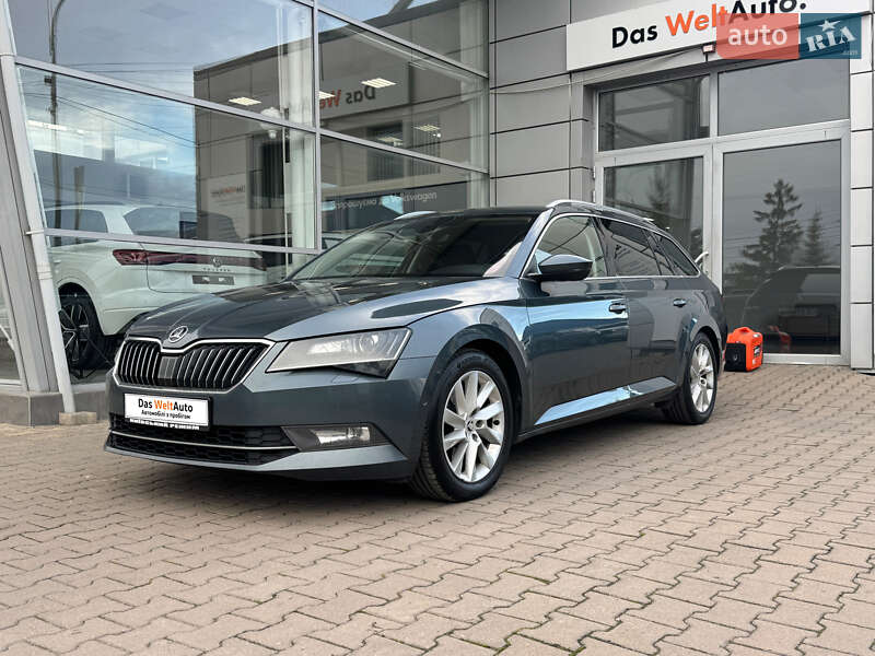 Універсал Skoda Superb 2018 в Чернівцях