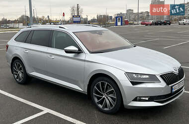 Універсал Skoda Superb 2019 в Києві
