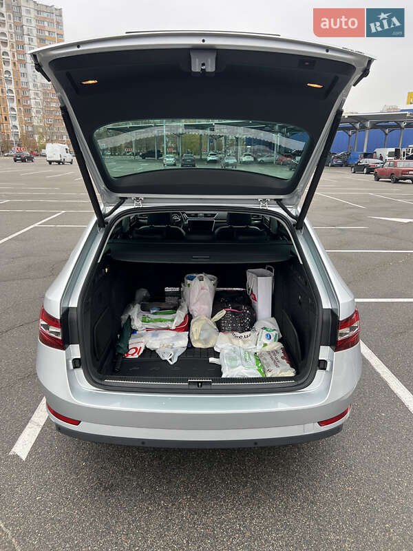 Универсал Skoda Superb 2019 в Киеве