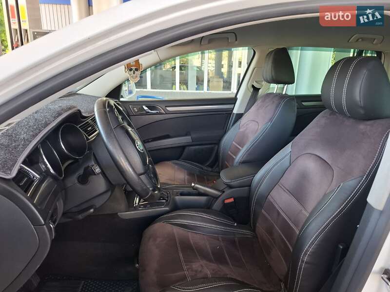 Универсал Skoda Superb 2011 в Николаеве