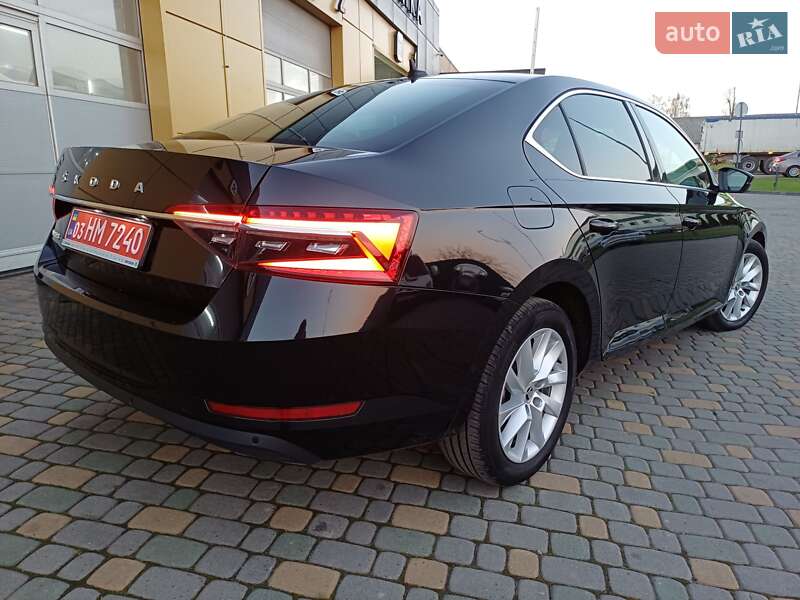 Лифтбек Skoda Superb 2021 в Самборе