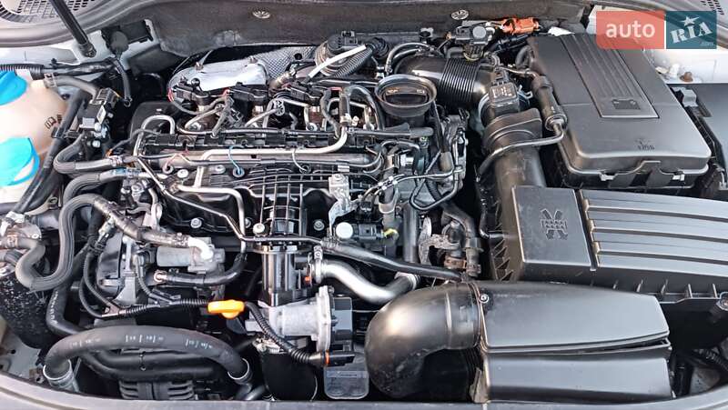 Універсал Skoda Superb 2011 в Сарнах