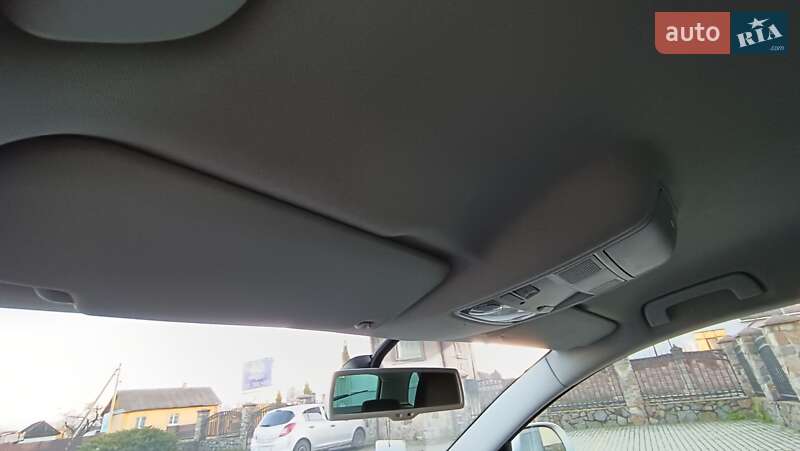 Універсал Skoda Superb 2011 в Сарнах