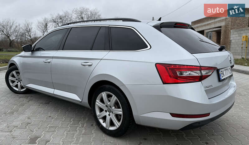Универсал Skoda Superb 2017 в Ровно