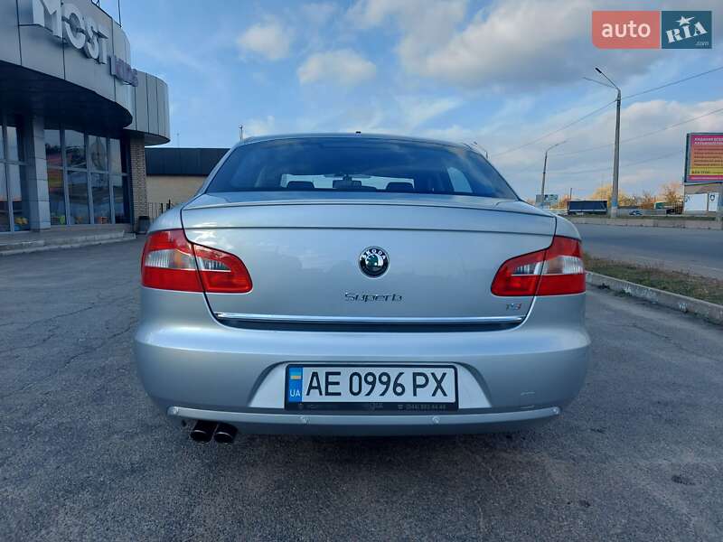 Лифтбек Skoda Superb 2012 в Каменском