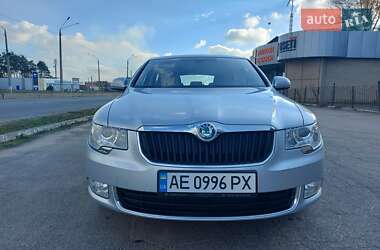 Лифтбек Skoda Superb 2012 в Каменском