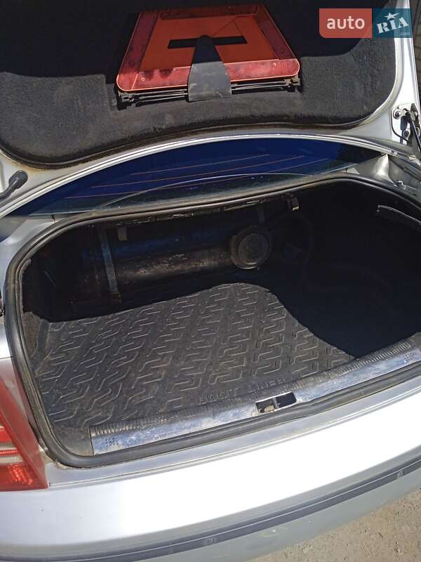 Ліфтбек Skoda Superb 2003 в Дніпрі