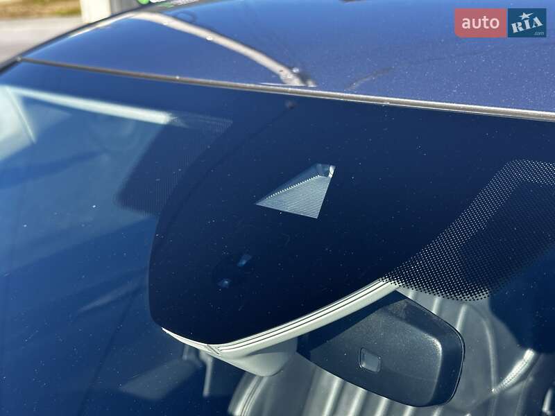 Лифтбек Skoda Superb 2017 в Львове