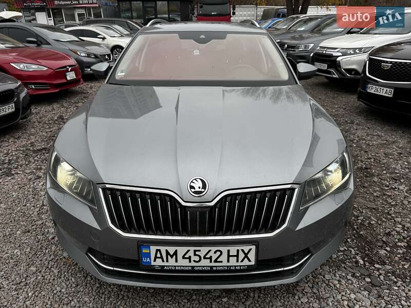 Универсал Skoda Superb 2016 в Киеве фото 5 Универсал Skoda Superb 2016 в Киеве