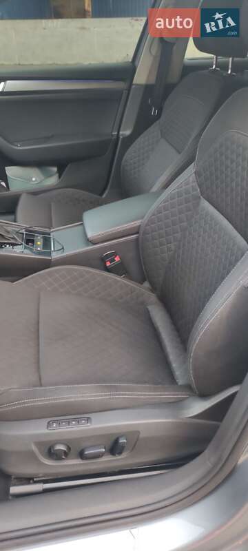 Лифтбек Skoda Superb 2015 в Кривом Роге